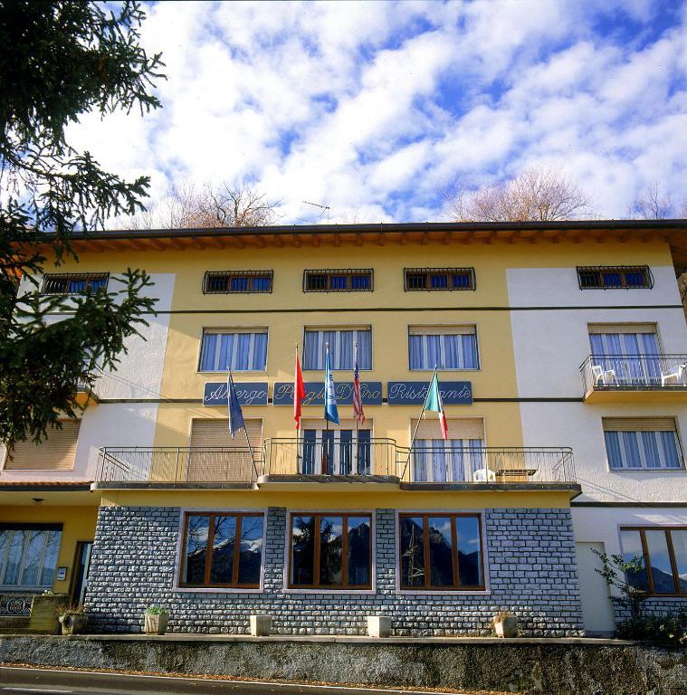 ריבה די סולטו Hotel Poggio D'Oro מראה חיצוני תמונה