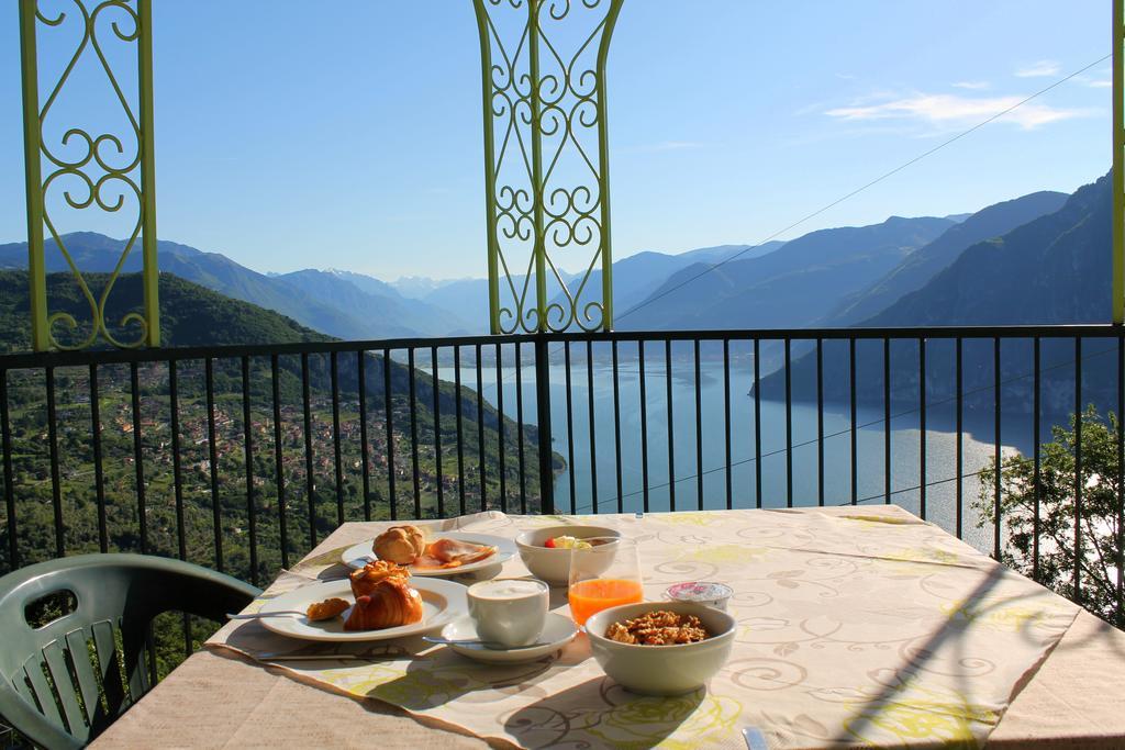 ריבה די סולטו Hotel Poggio D'Oro מראה חיצוני תמונה