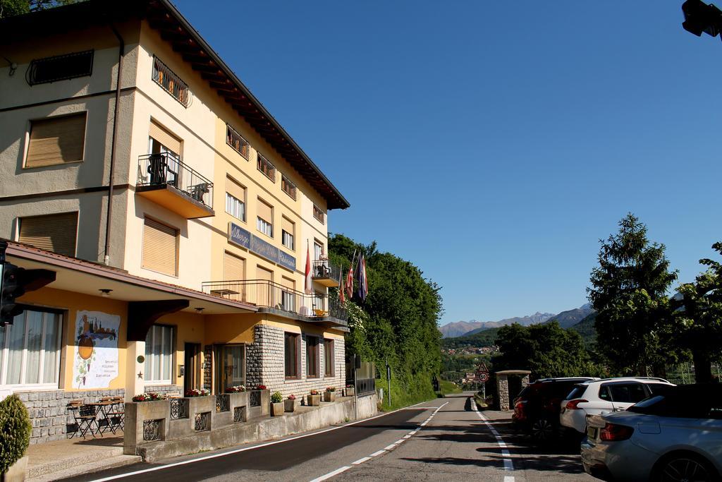 ריבה די סולטו Hotel Poggio D'Oro מראה חיצוני תמונה